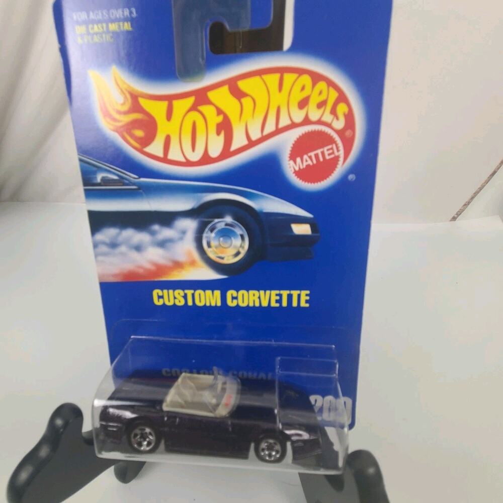 1991 Hot Wheels Blue Card #200 Custom Corvette Black